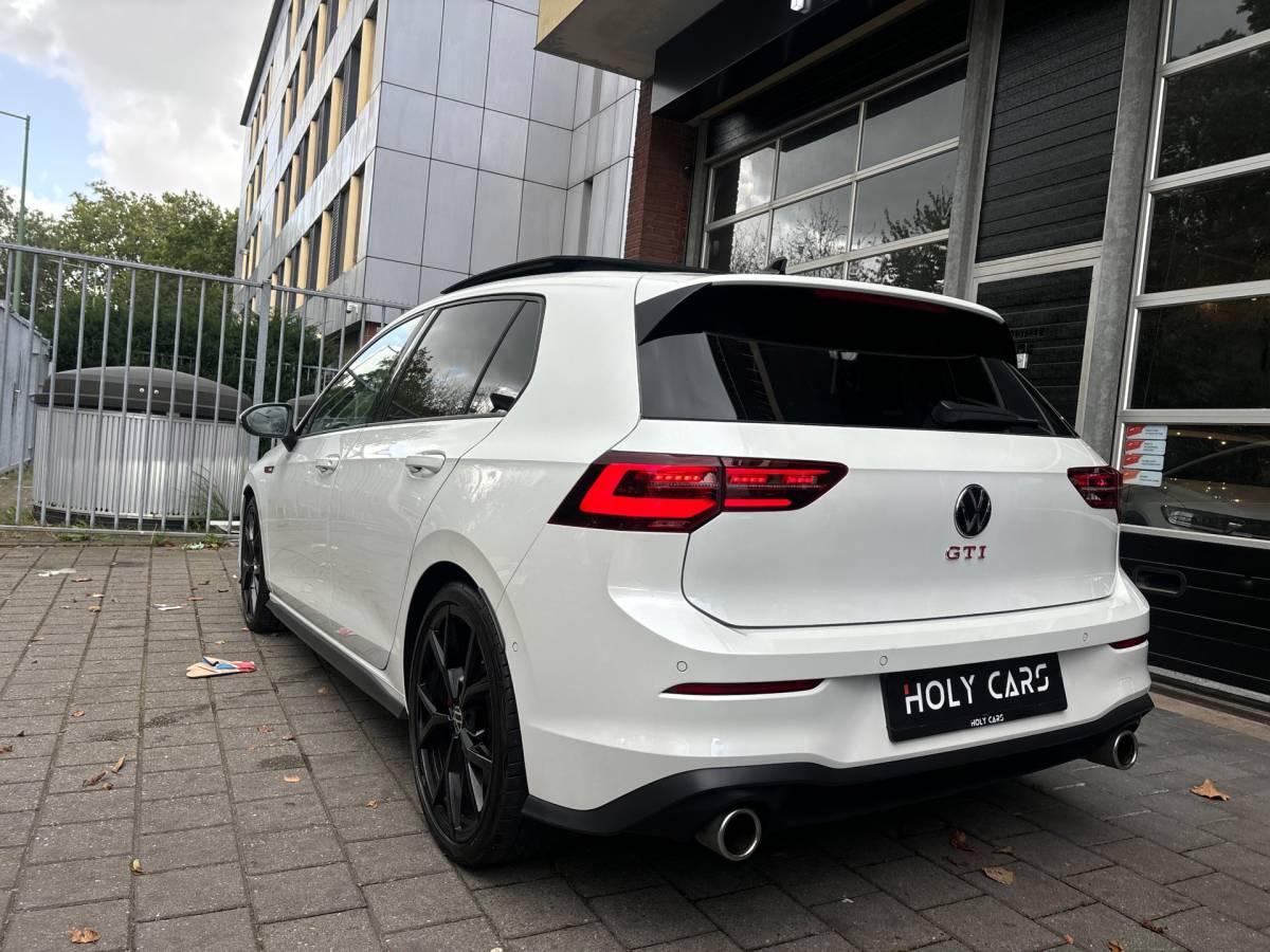 Volkswagen Golf Volkswagen GOLF 8 2.0 TSI GTI | PANO | IQ-LIGHT | LEER | H&K | SFEER |