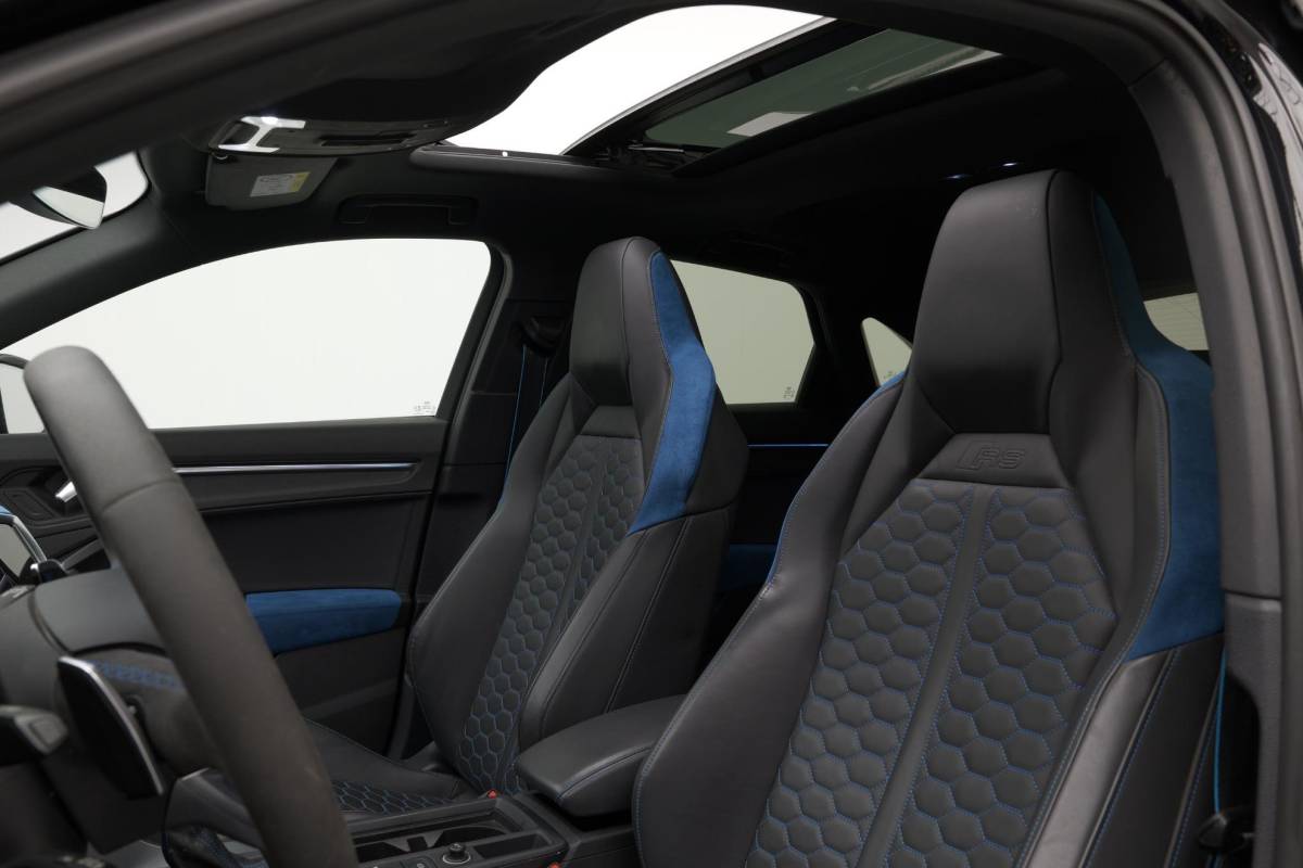 Audi RSQ3 Audi RSQ3 Sportback 2.5 TFSI Quattro |Pano|Ceramic|Carbon|Memory|FULL OPTION!|