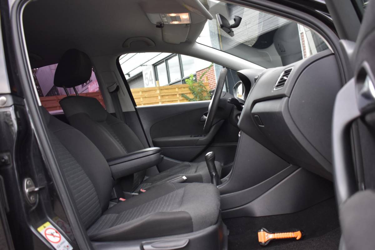 Volkswagen Polo Volkswagen Polo 1.4-16V Comfortline Cruise Navi Airco Bluetooth