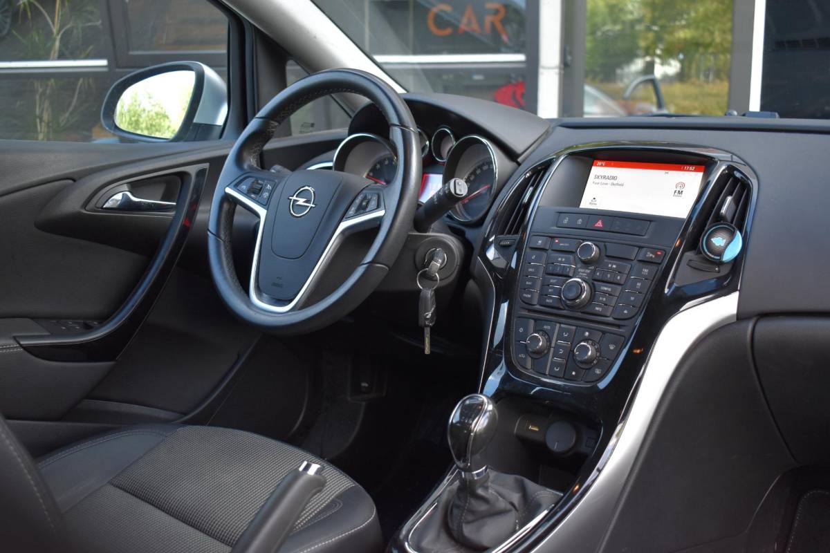 Opel Astra Opel Astra Sports Tourer 1.4 Turbo Sport Camera Cruise Trekhaak
