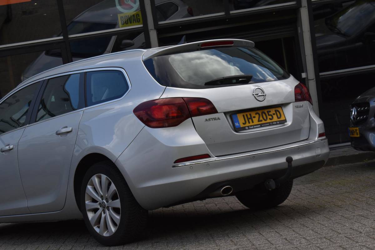 Opel Astra Opel Astra Sports Tourer 1.4 Turbo Sport Camera Cruise Trekhaak