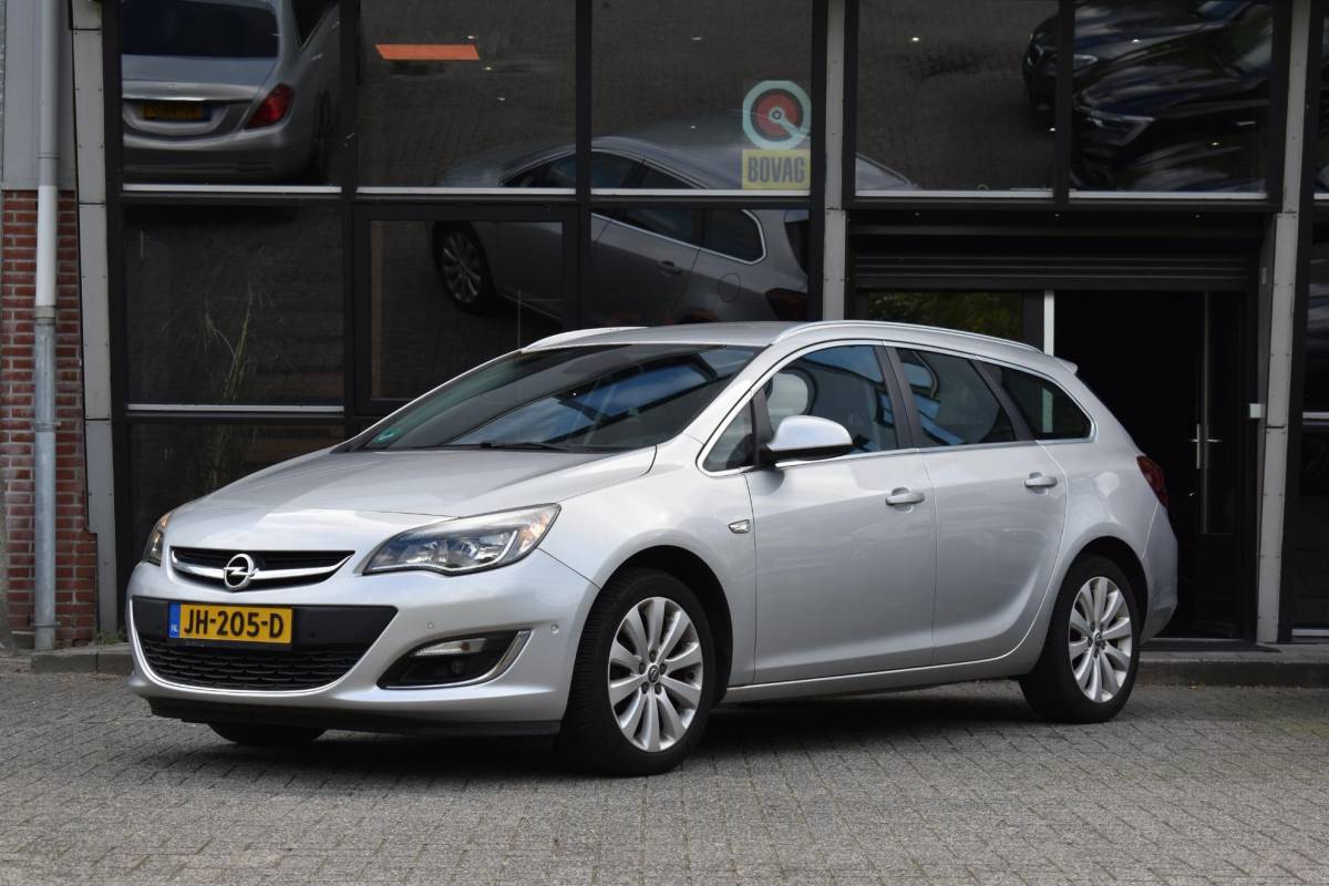 Opel Astra Opel Astra Sports Tourer 1.4 Turbo Sport Camera Cruise Trekhaak