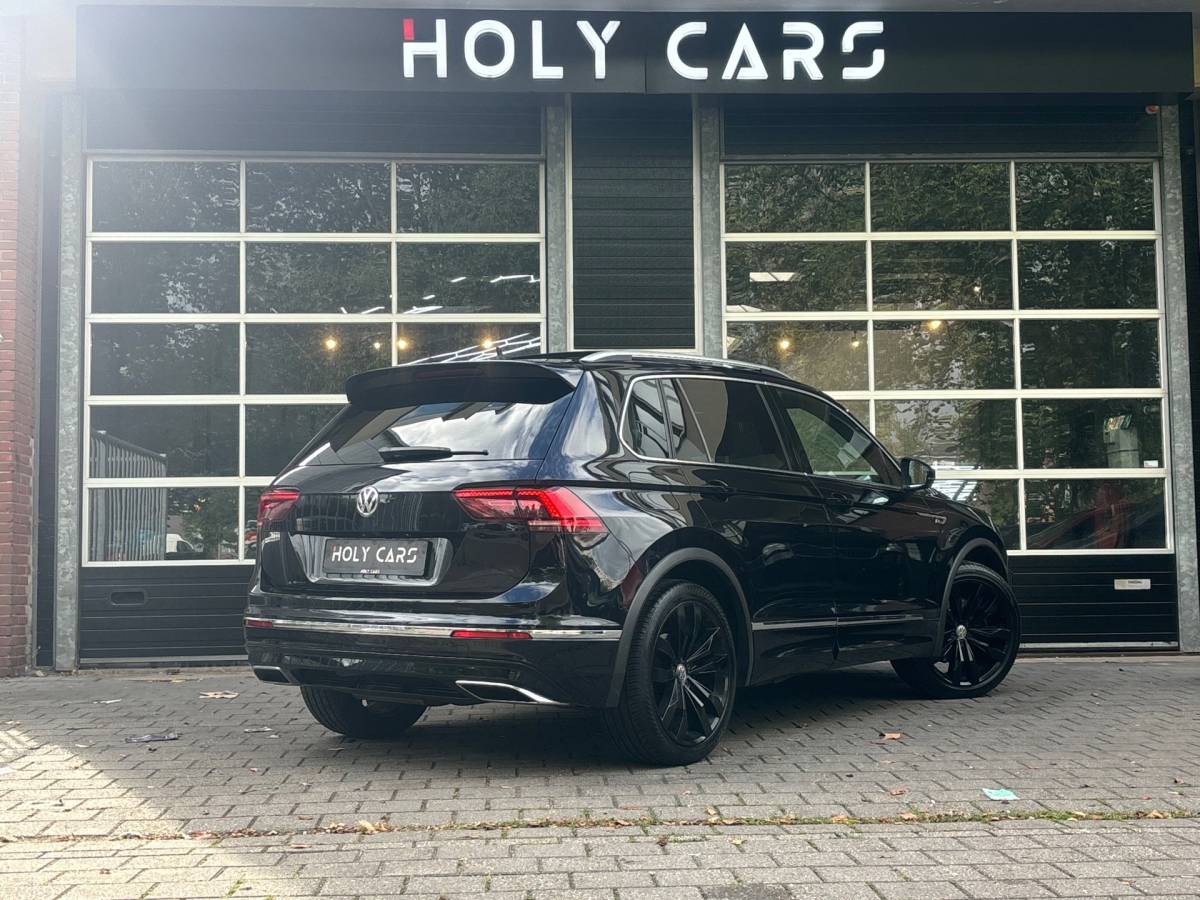 Volkswagen Tiguan Volkswagen Tiguan 2.0 TDI 4Motion 3x R-LINE | PANO | VIRTUAL | LED | LEER |