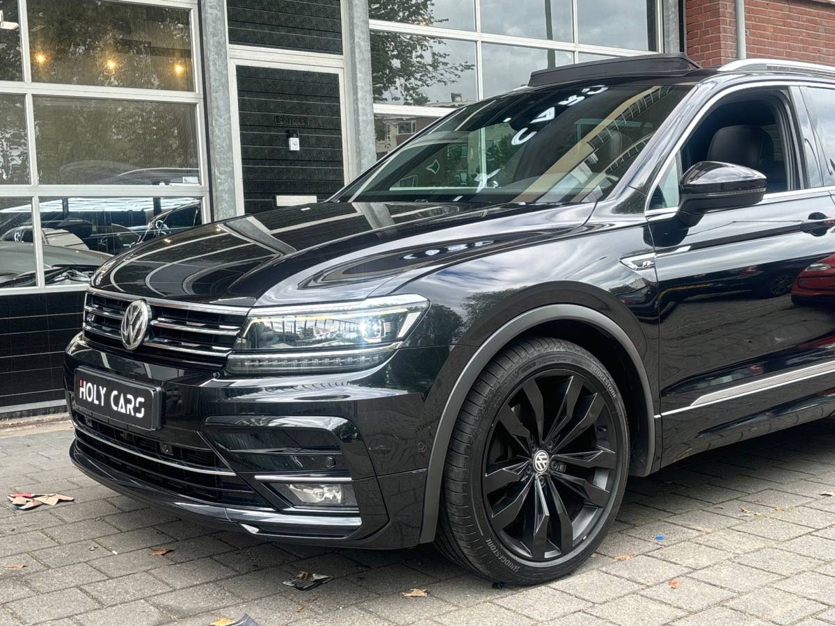 Volkswagen Tiguan Volkswagen Tiguan 2.0 TDI 4Motion 3x R-LINE | PANO | VIRTUAL | LED | LEER |