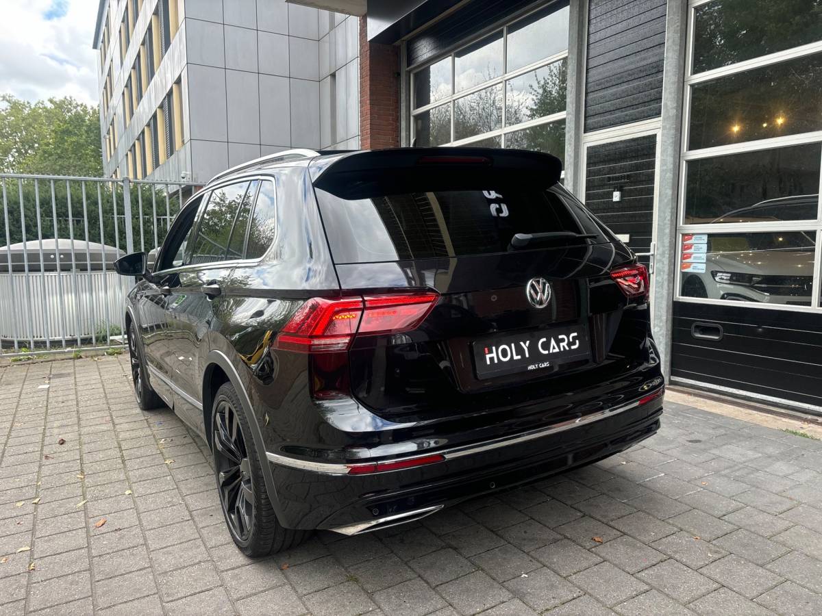 Volkswagen Tiguan Volkswagen Tiguan 2.0 TDI 4Motion 3x R-LINE | PANO | VIRTUAL | LED | LEER |