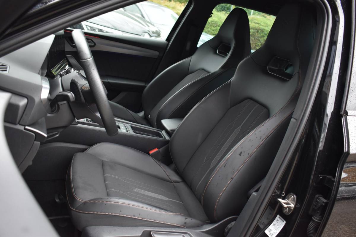CUPRA Leon Sportstourer CUPRA Leon Sportstourer 2.0 TSI 245PK Keyless Lane ACC
