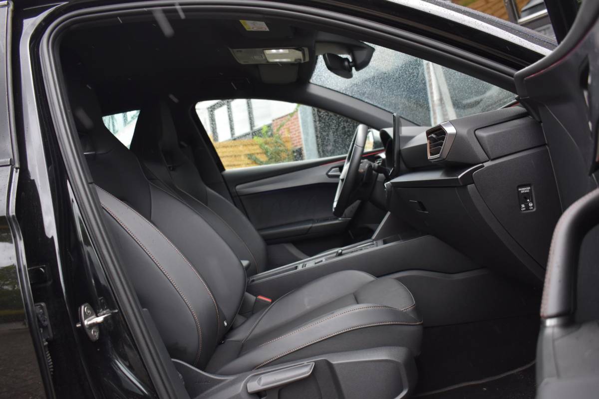 CUPRA Leon Sportstourer CUPRA Leon Sportstourer 2.0 TSI 245PK Keyless Lane ACC