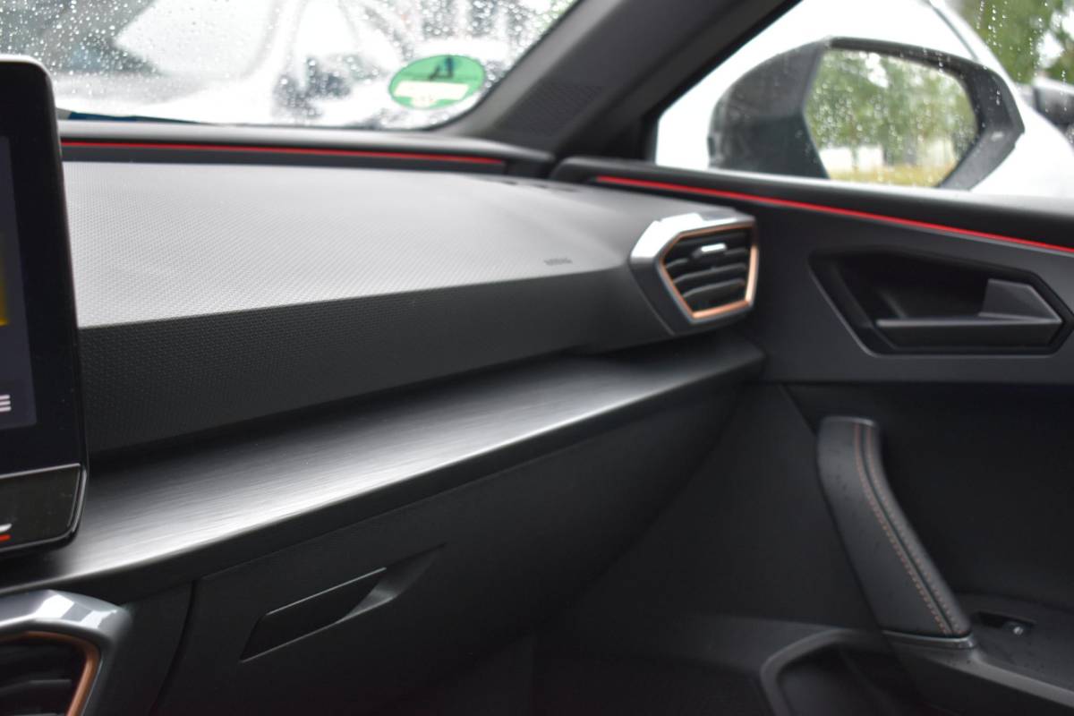 CUPRA Leon Sportstourer CUPRA Leon Sportstourer 2.0 TSI 245PK Keyless Lane ACC