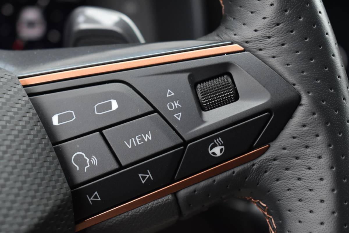 CUPRA Leon Sportstourer CUPRA Leon Sportstourer 2.0 TSI 245PK Keyless Lane ACC