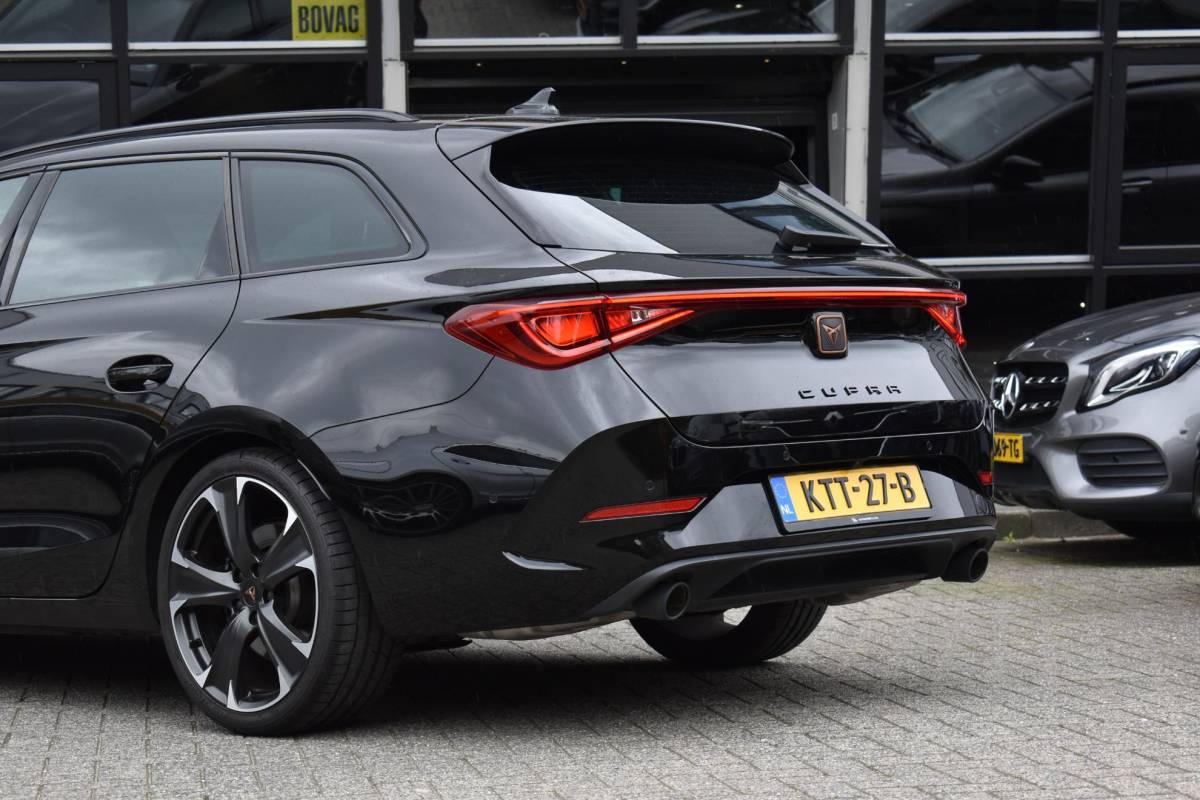 CUPRA Leon Sportstourer CUPRA Leon Sportstourer 2.0 TSI 245PK Keyless Lane ACC