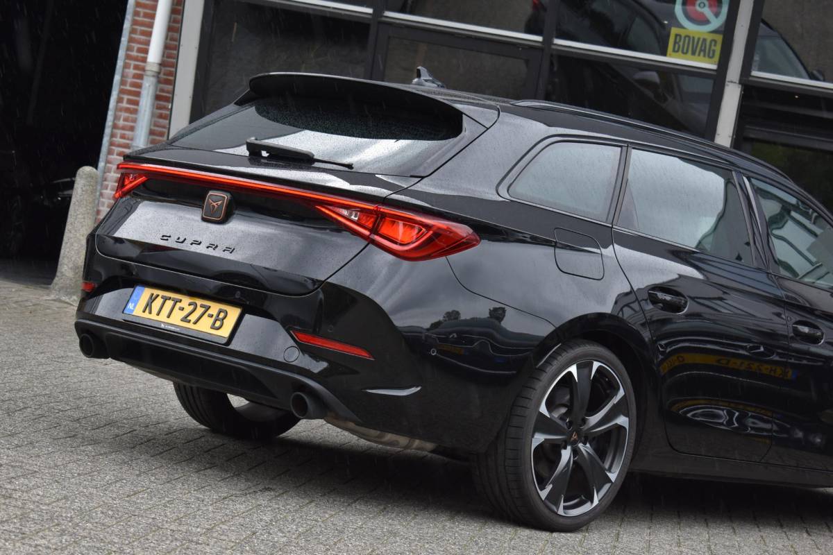 CUPRA Leon Sportstourer CUPRA Leon Sportstourer 2.0 TSI 245PK Keyless Lane ACC