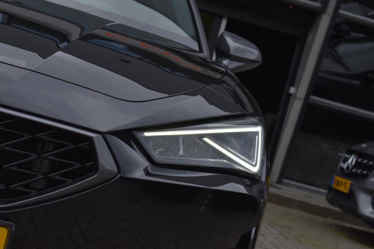 CUPRA Leon Sportstourer CUPRA Leon Sportstourer 2.0 TSI 245PK Keyless Lane ACC