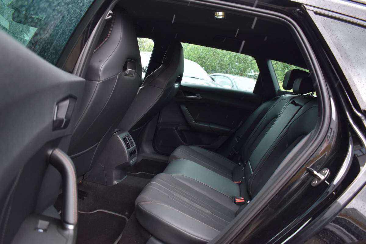 CUPRA Leon Sportstourer CUPRA Leon Sportstourer 2.0 TSI 245PK Keyless Lane ACC