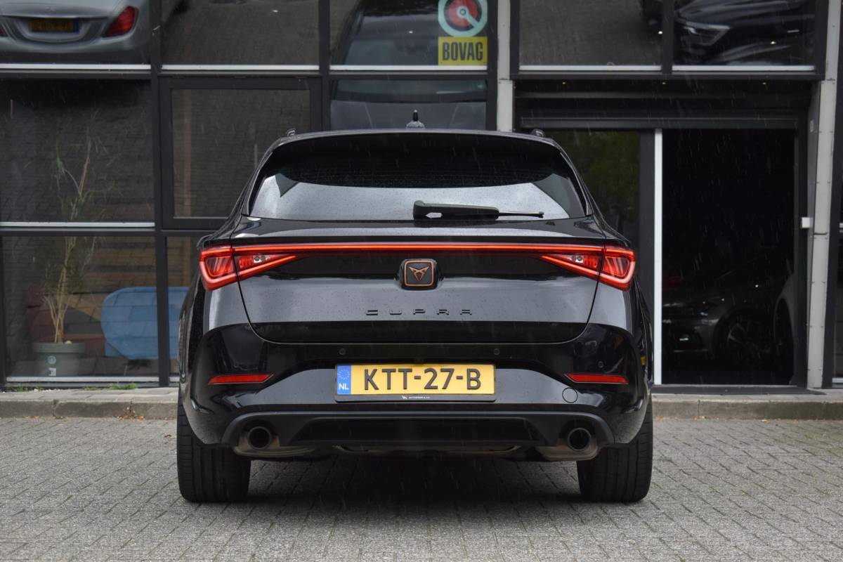 CUPRA Leon Sportstourer CUPRA Leon Sportstourer 2.0 TSI 245PK Keyless Lane ACC