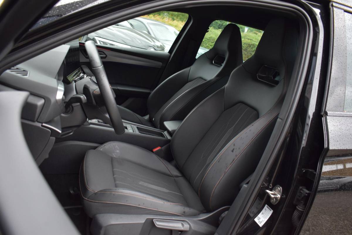 CUPRA Leon Sportstourer CUPRA Leon Sportstourer 2.0 TSI 245PK Keyless Lane ACC