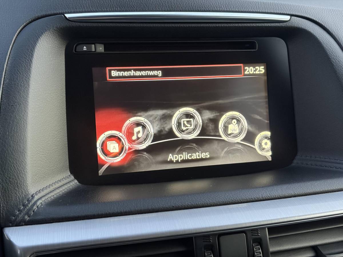 Mazda CX-5 Mazda CX-5 2.0 SkyActiv-G 165 Skylease GT 2WD ✓Recent beurt gehad✓Automaat✓2e Eigenaar✓Camera✓Trekhaak✓Navi✓Leder✓Keyless✓Pdc V+A✓Winterset✓165pk✓Stoelverw✓Elekt Memory Stoelen✓Rijstrooksensor✓Dodehoeksensor✓N.A.P✓Bj 12-2015✓Apk tot 07-2027