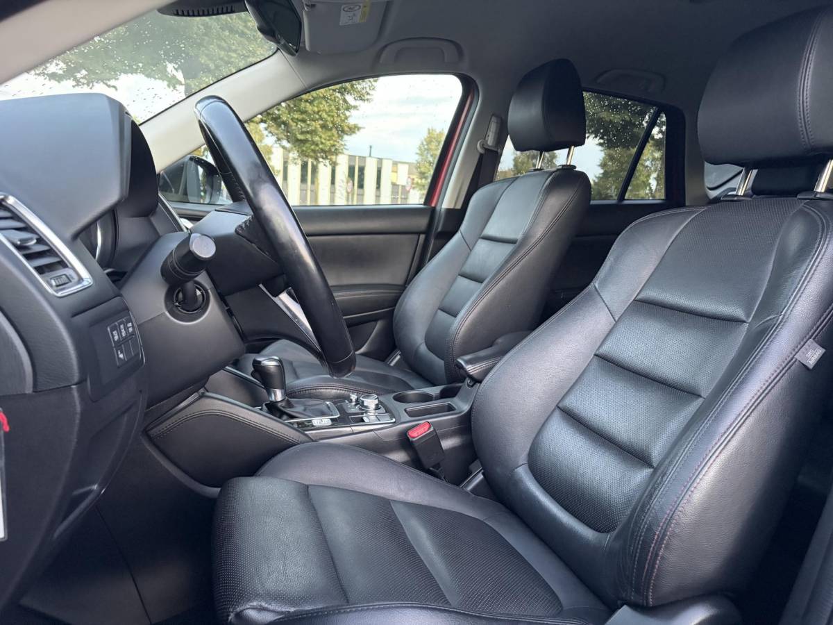 Mazda CX-5 Mazda CX-5 2.0 SkyActiv-G 165 Skylease GT 2WD ✓Recent beurt gehad✓Automaat✓2e Eigenaar✓Camera✓Trekhaak✓Navi✓Leder✓Keyless✓Pdc V+A✓Winterset✓165pk✓Stoelverw✓Elekt Memory Stoelen✓Rijstrooksensor✓Dodehoeksensor✓N.A.P✓Bj 12-2015✓Apk tot 07-2027
