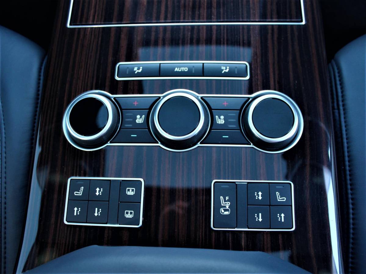 Land Rover Range Rover Land Rover Range Rover Autobiography Dynamic 5.0 V8 552PK/Apple Carplay/Panorama dak/Leder/Prof. Sound System/Adaptieve Cruise/Koelkast V+A/Tv schermen/Eletr. trekhaak/22″Velgen(MET GARANTIE*)