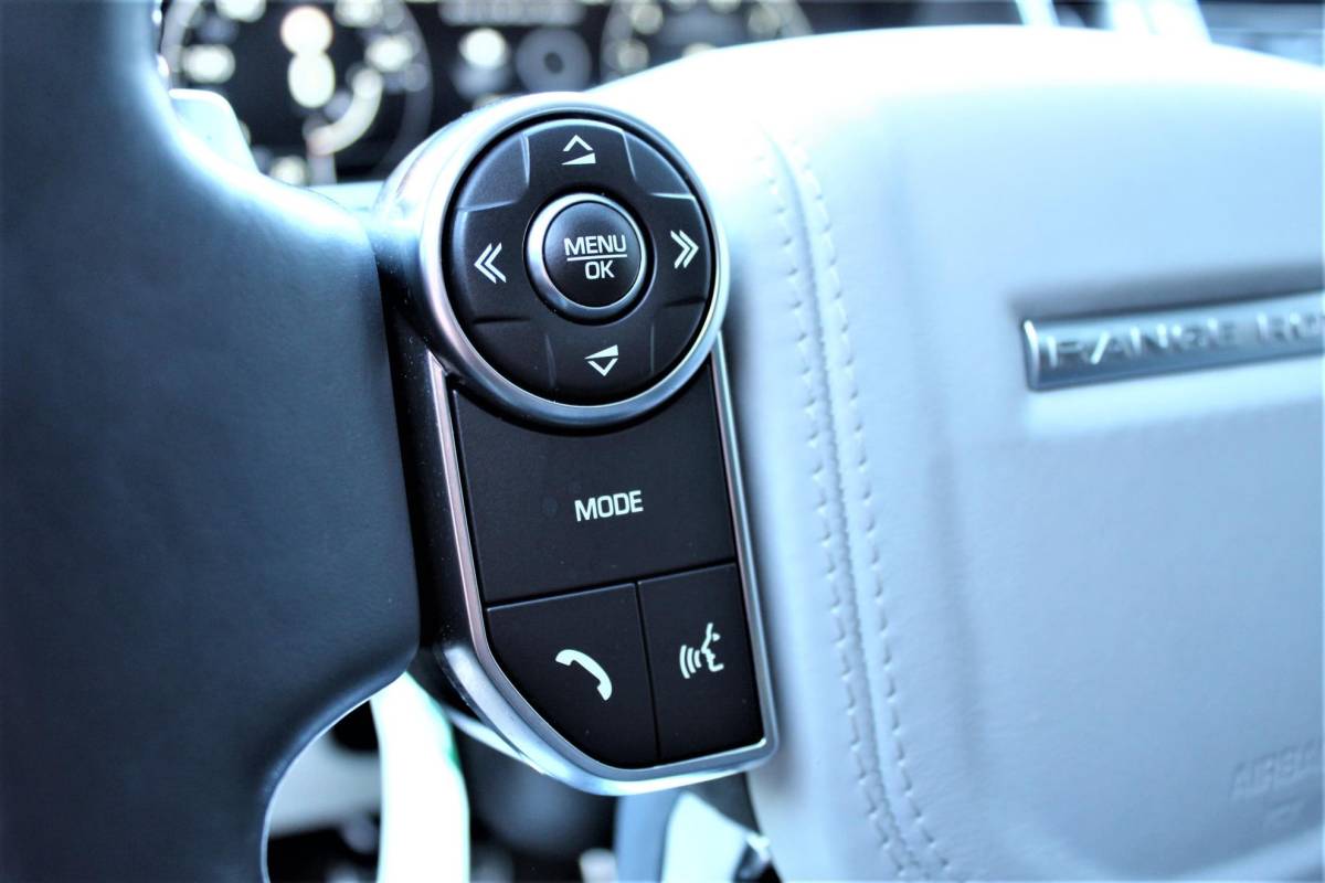Land Rover Range Rover Land Rover Range Rover Autobiography Dynamic 5.0 V8 552PK/Apple Carplay/Panorama dak/Leder/Prof. Sound System/Adaptieve Cruise/Koelkast V+A/Tv schermen/Eletr. trekhaak/22″Velgen(MET GARANTIE*)