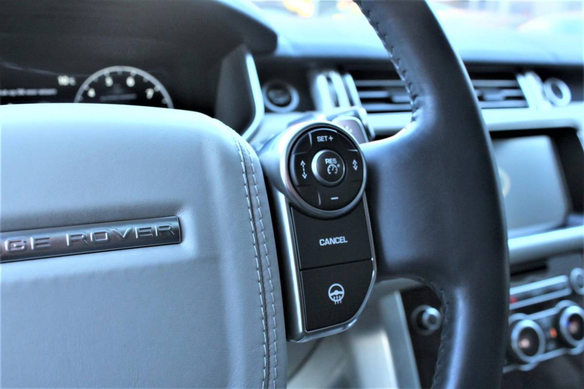 Land Rover Range Rover Land Rover Range Rover Autobiography Dynamic 5.0 V8 552PK/Apple Carplay/Panorama dak/Leder/Prof. Sound System/Adaptieve Cruise/Koelkast V+A/Tv schermen/Eletr. trekhaak/22″Velgen(MET GARANTIE*)
