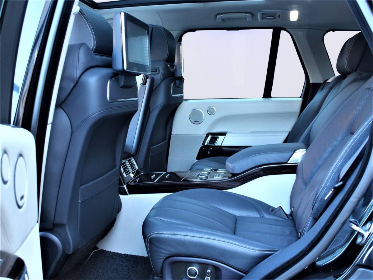 Land Rover Range Rover Land Rover Range Rover Autobiography Dynamic 5.0 V8 552PK/Apple Carplay/Panorama dak/Leder/Prof. Sound System/Adaptieve Cruise/Koelkast V+A/Tv schermen/Eletr. trekhaak/22″Velgen(MET GARANTIE*)