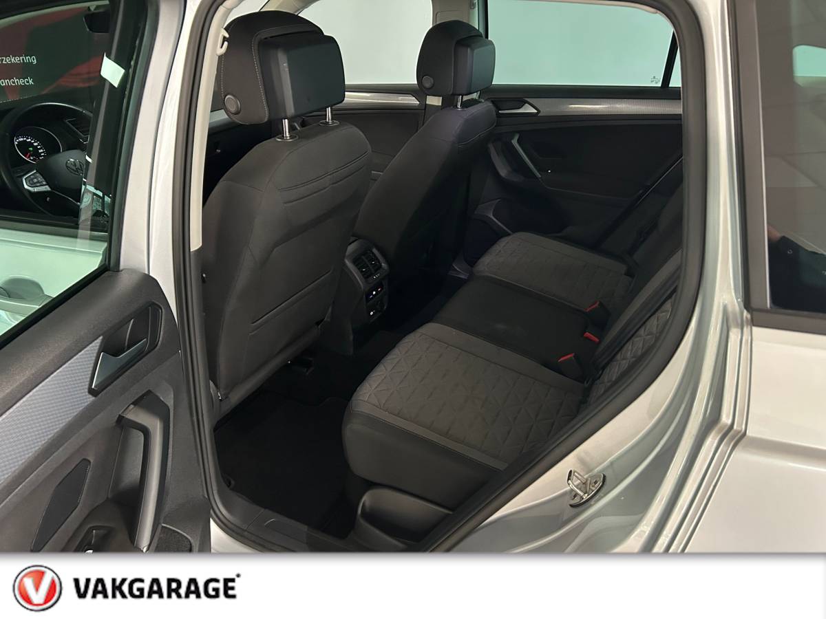 Volkswagen Tiguan Volkswagen Tiguan 1.5 TSI Life rijklaar incl afl. beurt. en garantie.