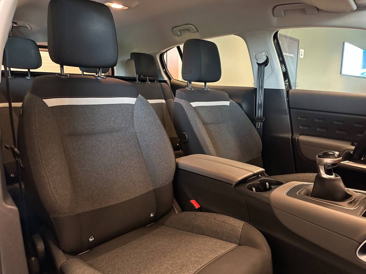 Citroën C5 Aircross Citroen C5 Aircross 1.2 PureTech BUSINESS-uitv|CLIMA AIRCO|CRUISECONTROL|NAVIGATIE|ISOFIX|LM-VELG|2eEIGENAAR|NAP|nwe APK+O.H.BEURT