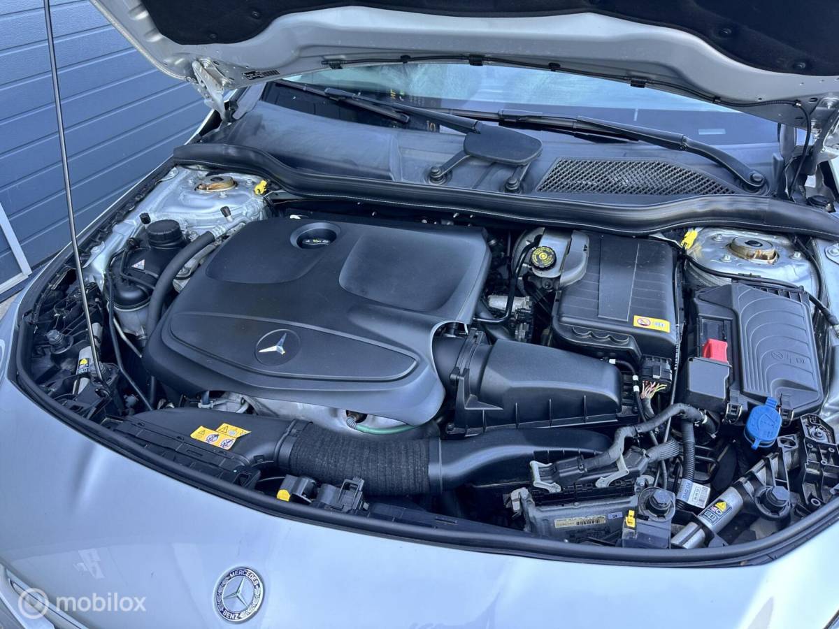 Mercedes-Benz CLA Mercedes CLA-klasse 180 BlueEFF. Edition !!NETTE AUTO!!