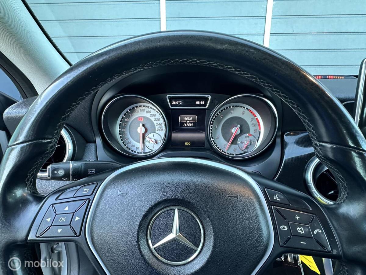 Mercedes-Benz CLA Mercedes CLA-klasse 180 BlueEFF. Edition !!NETTE AUTO!!