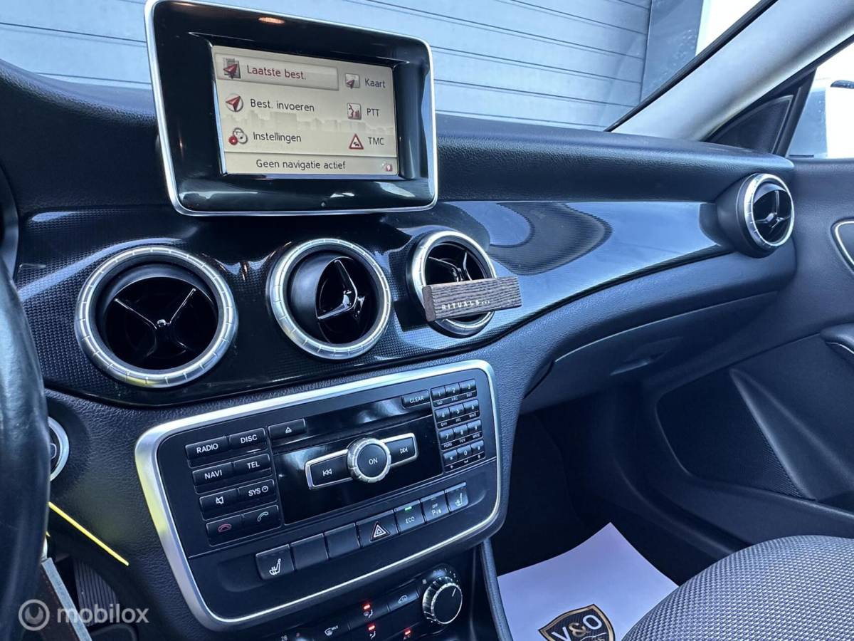 Mercedes-Benz CLA Mercedes CLA-klasse 180 BlueEFF. Edition !!NETTE AUTO!!