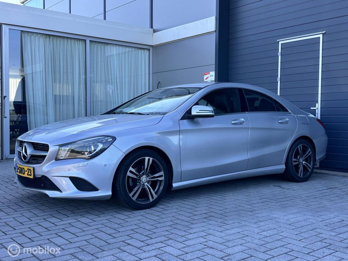Mercedes-Benz CLA Mercedes CLA-klasse 180 BlueEFF. Edition !!NETTE AUTO!!