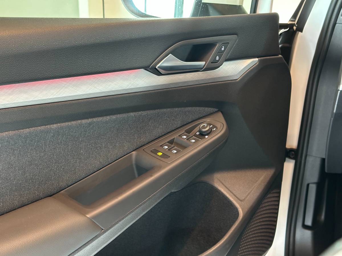 Volkswagen Golf Volkswagen Golf Variant 1.5 TSI LIFE BUSINESS/APPLE CARPLAY+ANDROID/MEMORYSEATS/CRUISECONTROL/LED/LM-VELG/CLIMA AIRCO/17.291km NAP