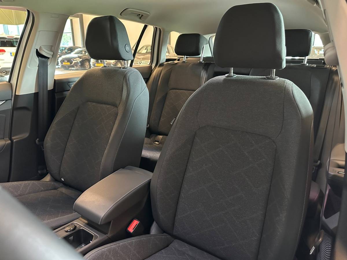 Volkswagen Golf Volkswagen Golf Variant 1.5 TSI LIFE BUSINESS/APPLE CARPLAY+ANDROID/MEMORYSEATS/CRUISECONTROL/LED/LM-VELG/CLIMA AIRCO/17.291km NAP