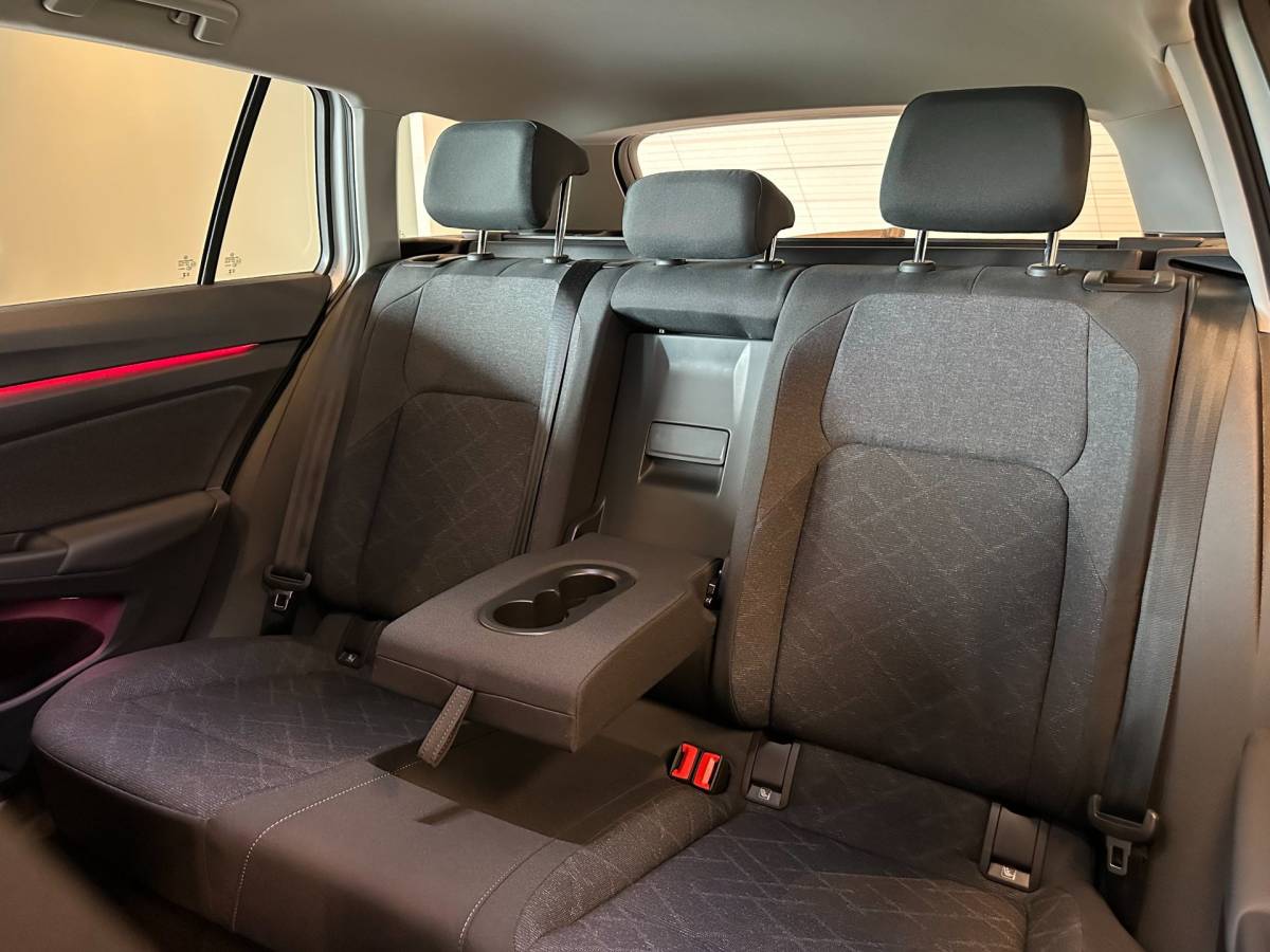 Volkswagen Golf Volkswagen Golf Variant 1.5 TSI LIFE BUSINESS/APPLE CARPLAY+ANDROID/MEMORYSEATS/CRUISECONTROL/LED/LM-VELG/CLIMA AIRCO/17.291km NAP