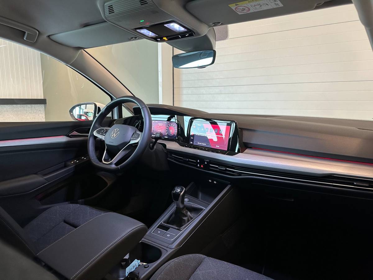 Volkswagen Golf Volkswagen Golf Variant 1.5 TSI LIFE BUSINESS/APPLE CARPLAY+ANDROID/MEMORYSEATS/CRUISECONTROL/LED/LM-VELG/CLIMA AIRCO/17.291km NAP