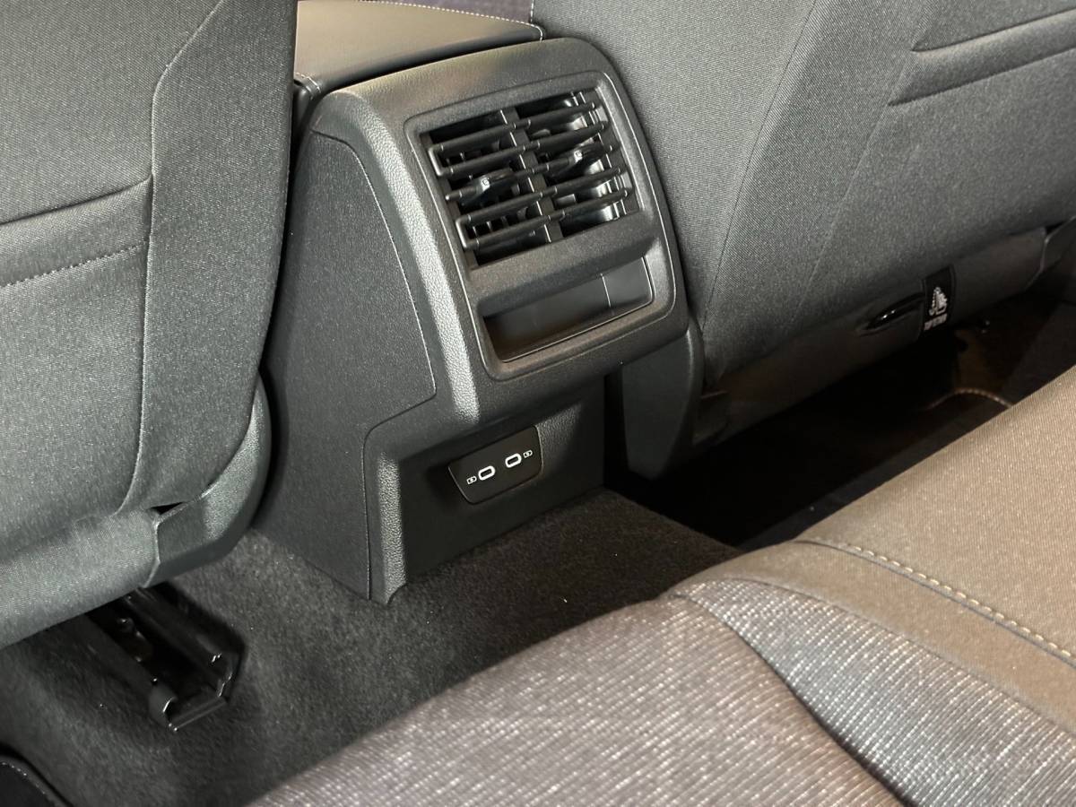 Volkswagen Golf Volkswagen Golf Variant 1.5 TSI LIFE BUSINESS/APPLE CARPLAY+ANDROID/MEMORYSEATS/CRUISECONTROL/LED/LM-VELG/CLIMA AIRCO/17.291km NAP