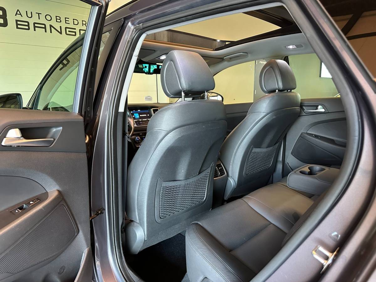 Hyundai Tucson Hyundai Tucson 1.6 T-GDi 4WD AUTOMAAT PREMIUM|CLIMA AIRCO|PANORAMADAK|CRUISECONTROL|LEDEREN BEKLEDING|TREKHAAK|XENON|NAVIGATIE|NAP