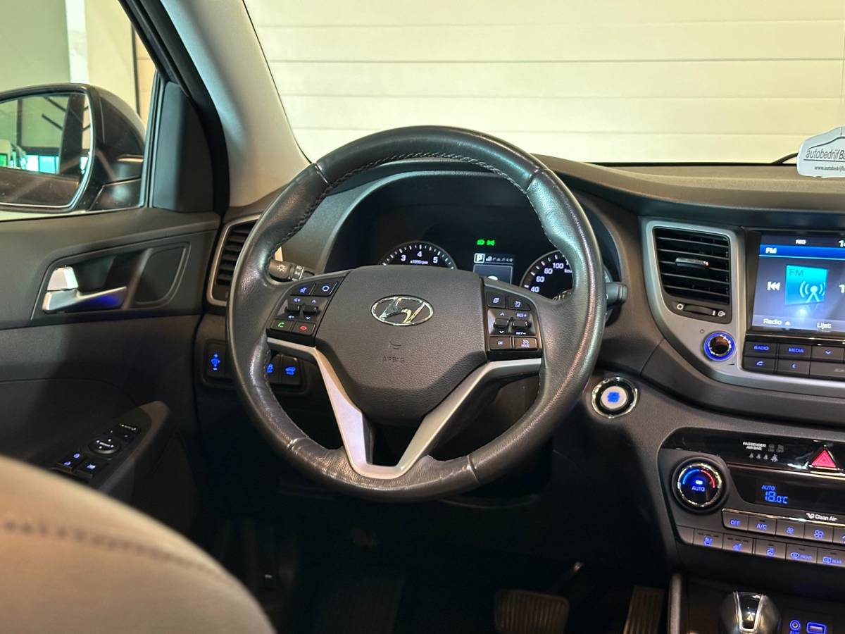 Hyundai Tucson Hyundai Tucson 1.6 T-GDi 4WD AUTOMAAT PREMIUM|CLIMA AIRCO|PANORAMADAK|CRUISECONTROL|LEDEREN BEKLEDING|TREKHAAK|XENON|NAVIGATIE|NAP