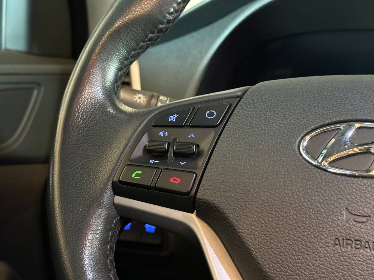 Hyundai Tucson Hyundai Tucson 1.6 T-GDi 4WD AUTOMAAT PREMIUM|CLIMA AIRCO|PANORAMADAK|CRUISECONTROL|LEDEREN BEKLEDING|TREKHAAK|XENON|NAVIGATIE|NAP