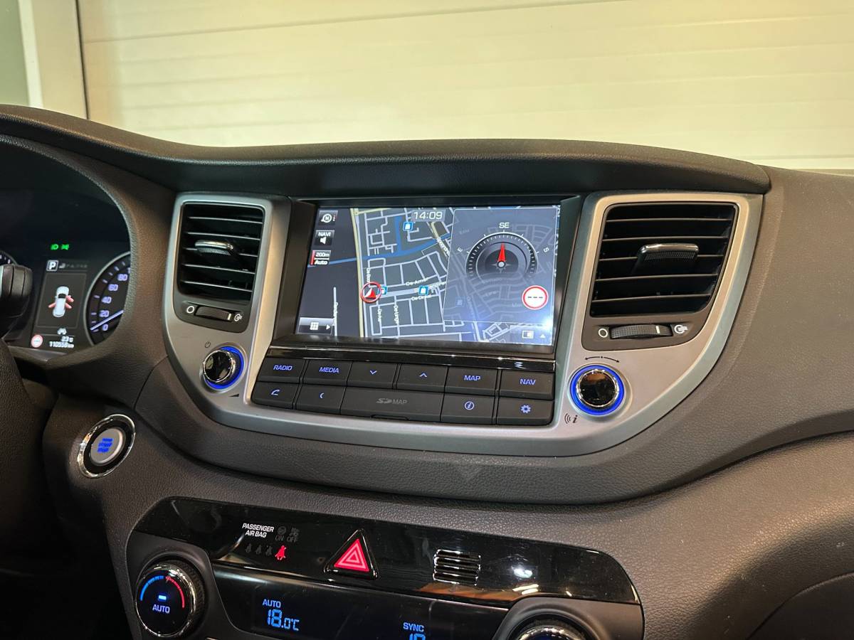 Hyundai Tucson Hyundai Tucson 1.6 T-GDi 4WD AUTOMAAT PREMIUM|CLIMA AIRCO|PANORAMADAK|CRUISECONTROL|LEDEREN BEKLEDING|TREKHAAK|XENON|NAVIGATIE|NAP