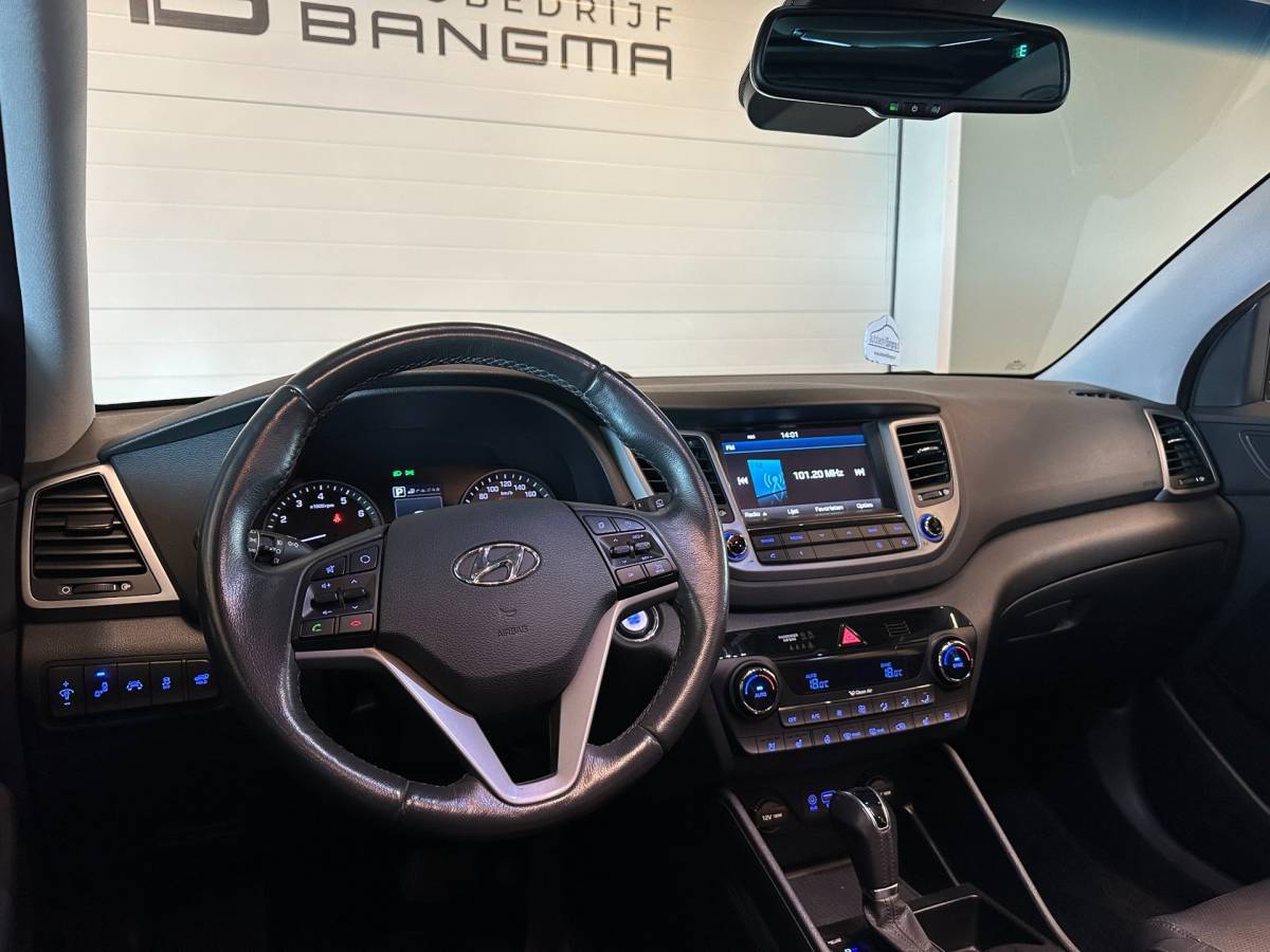Hyundai Tucson Hyundai Tucson 1.6 T-GDi 4WD AUTOMAAT PREMIUM|CLIMA AIRCO|PANORAMADAK|CRUISECONTROL|LEDEREN BEKLEDING|TREKHAAK|XENON|NAVIGATIE|NAP
