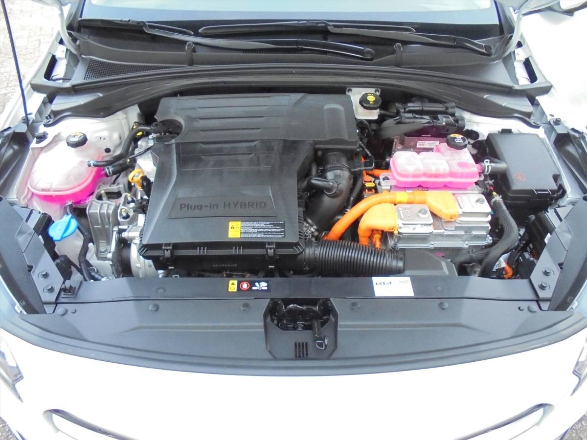 Kia XCeed Kia Xceed 1.6 GDi PHEV AUTOMAAT DYNAMICLINE 3.043 KM !!