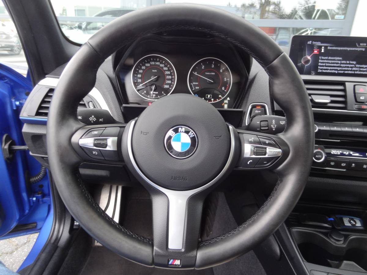 BMW 1 Serie BMW 1-serie 116d Centennial High Executive 2X M-SPORT | NL-AUTO | CRUISE | NAVI | LMV | LEDER| OPEN DAK