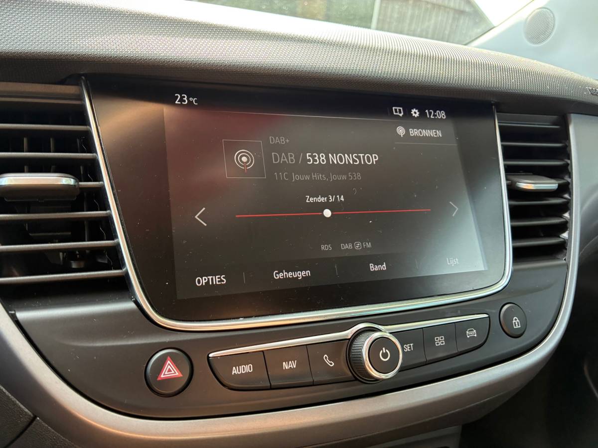 Opel Crossland Opel Crossland 1.2 Turbo Edition | DAB+ + Carplay/Android + Clima + Cruise nu €10.975,-!!