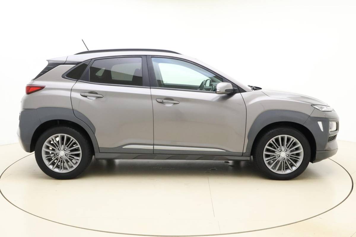 Hyundai Kona Hyundai Kona 1.0T 120pk Fashion | Navigatie | Trekhaak | Climate control | Achteruitrijcamera | Cruise control | Keyless | Lichtmetalen velgen | Parkeersensoren