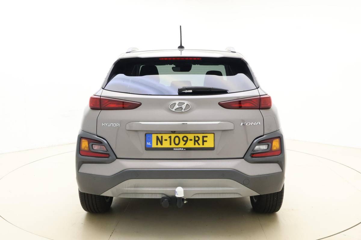 Hyundai Kona Hyundai Kona 1.0T 120pk Fashion | Navigatie | Trekhaak | Climate control | Achteruitrijcamera | Cruise control | Keyless | Lichtmetalen velgen | Parkeersensoren