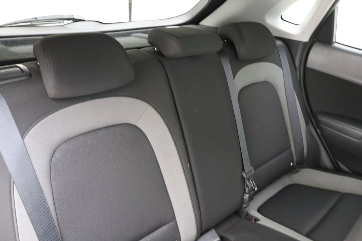 Hyundai Kona Hyundai Kona 1.0T 120pk Fashion | Navigatie | Trekhaak | Climate control | Achteruitrijcamera | Cruise control | Keyless | Lichtmetalen velgen | Parkeersensoren