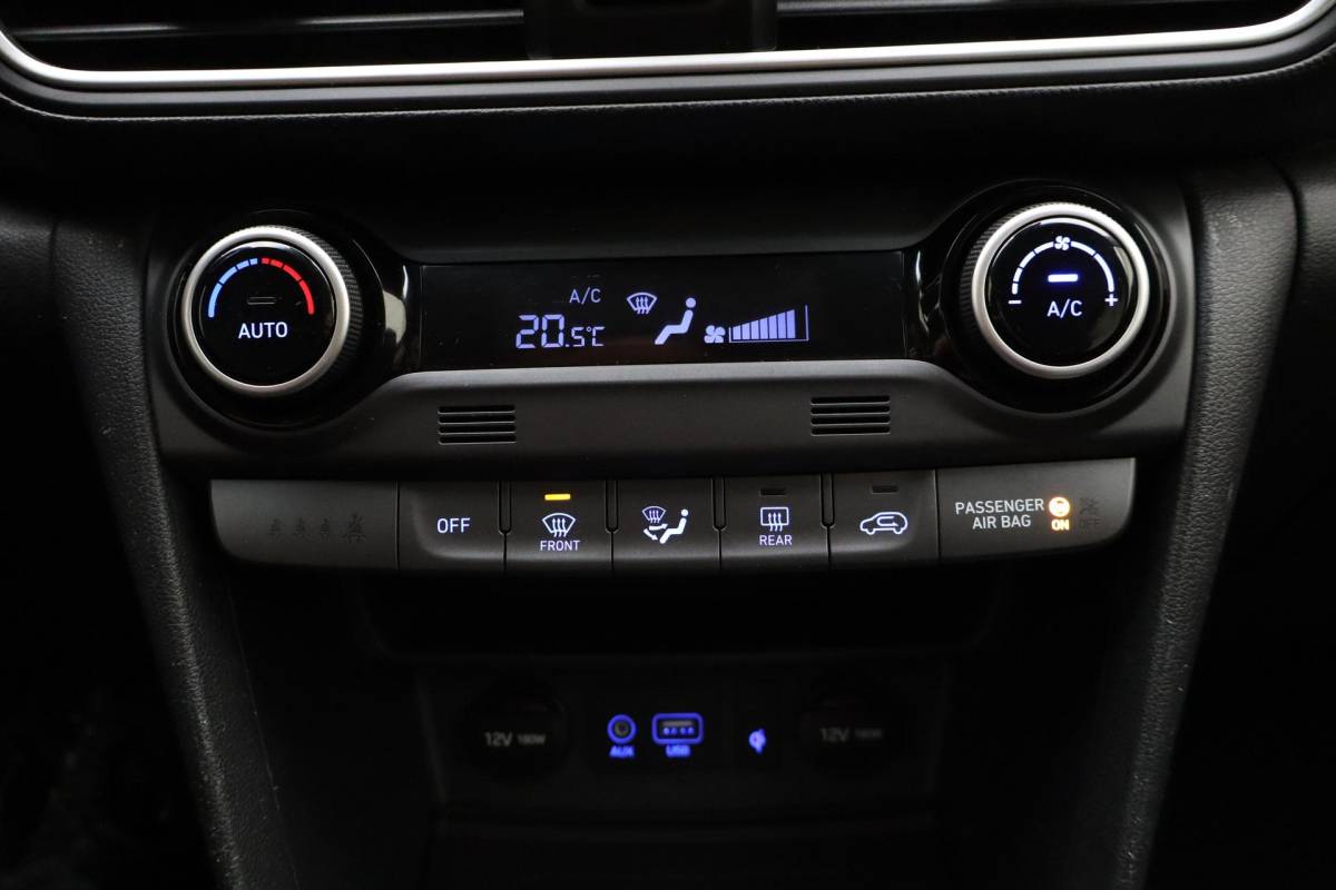 Hyundai Kona Hyundai Kona 1.0T 120pk Fashion | Navigatie | Trekhaak | Climate control | Achteruitrijcamera | Cruise control | Keyless | Lichtmetalen velgen | Parkeersensoren
