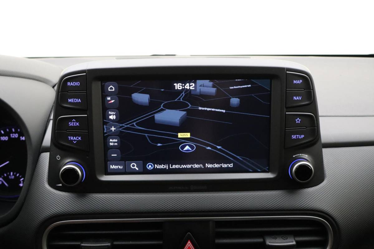 Hyundai Kona Hyundai Kona 1.0T 120pk Fashion | Navigatie | Trekhaak | Climate control | Achteruitrijcamera | Cruise control | Keyless | Lichtmetalen velgen | Parkeersensoren