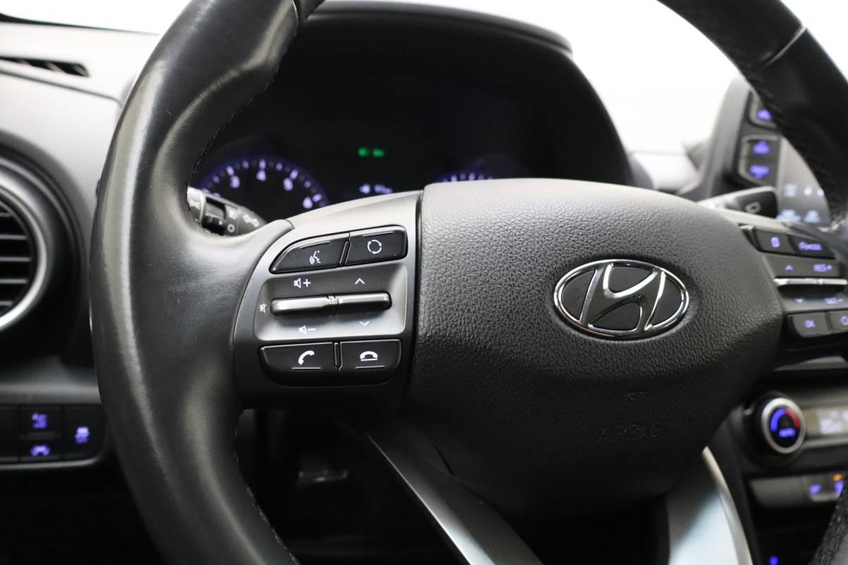 Hyundai Kona Hyundai Kona 1.0T 120pk Fashion | Navigatie | Trekhaak | Climate control | Achteruitrijcamera | Cruise control | Keyless | Lichtmetalen velgen | Parkeersensoren